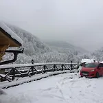 Sribne Dzherelo Inn *